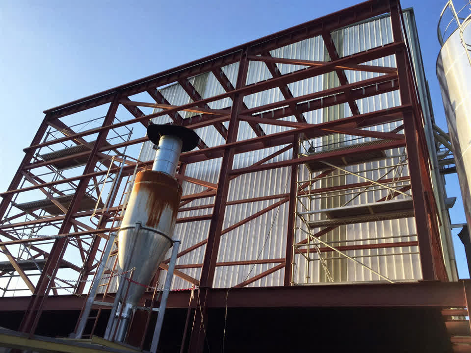 Estructura metálica de acero fabricada por Carballo Metal en Pontevedra